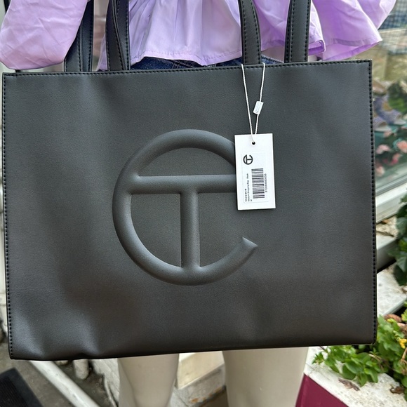 Telfar Medium Black Shopping Bag NWT - Picture 3 of 9